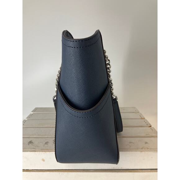 MICHAEL KORS, LARGE NAVY SAFFIANO LEAHTER SHOULDER BAG WITH CHARM - Picture 5 of 16